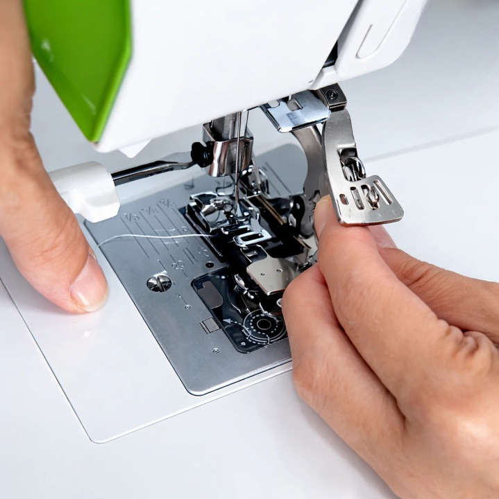 🔥 Multifunctional Household Sewing Machine Pleating Presser Foot