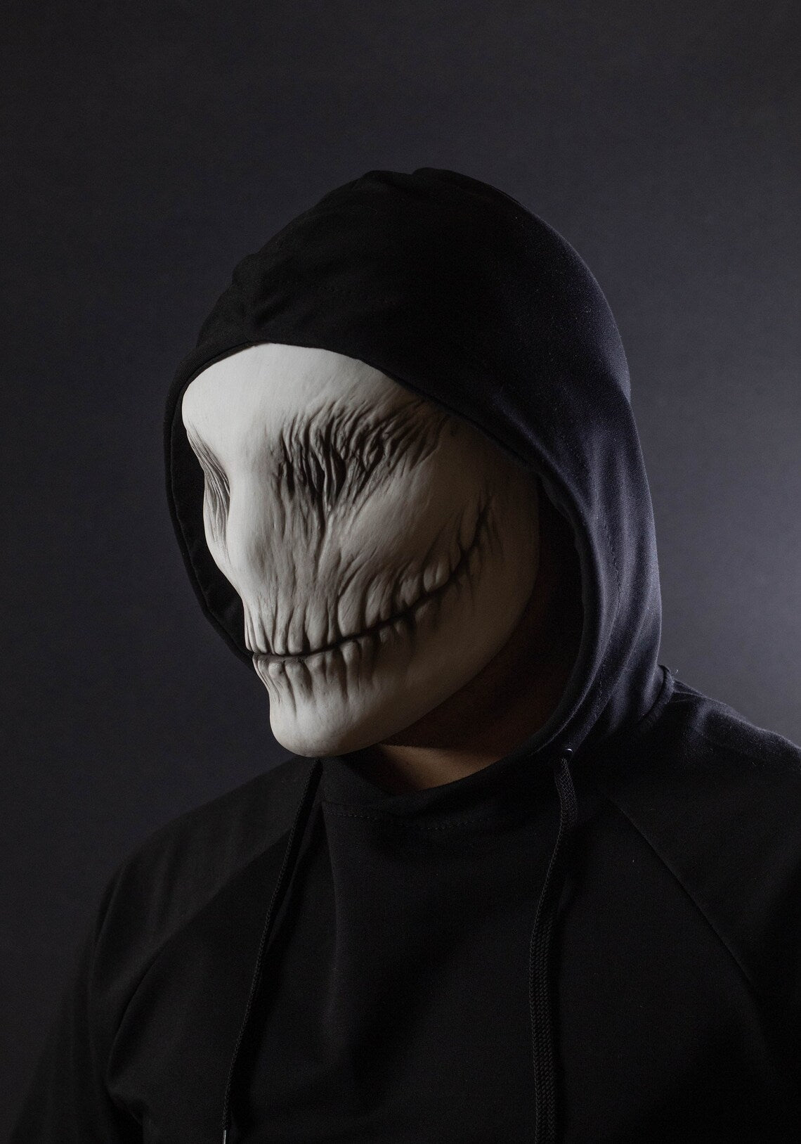 New fantasy mask horror costume suitable for Halloween carnival
