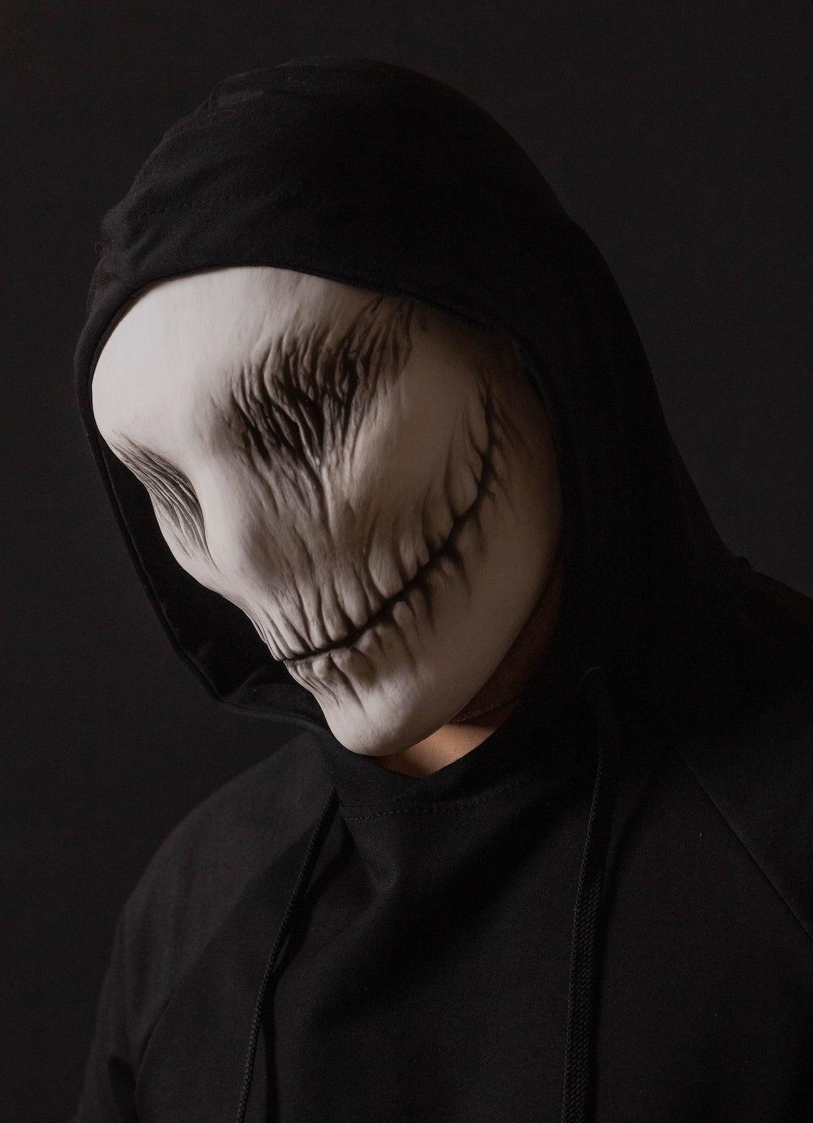 New fantasy mask horror costume suitable for Halloween carnival