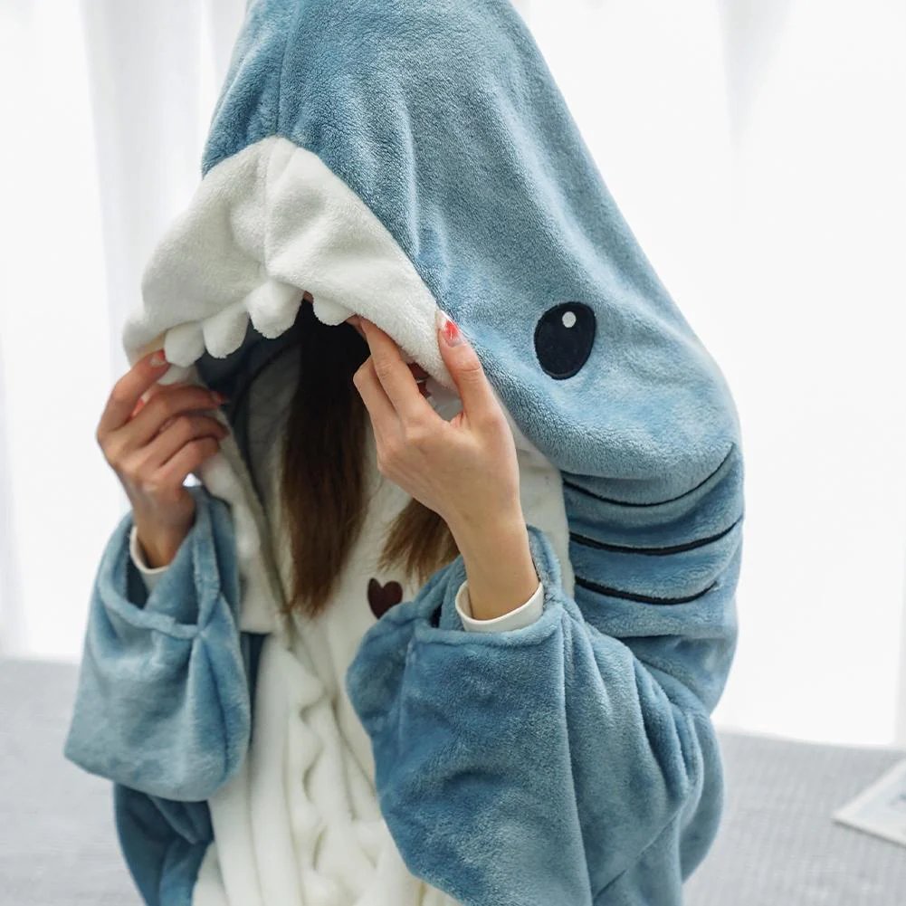 🔥SALE🔥 Shark Blanket Walking on the beach