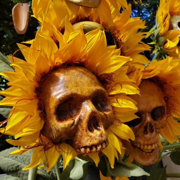 HALLOWEEN DECOR SKULL SUNFLOWERS🌻BUY 3 FREE SHIPPING