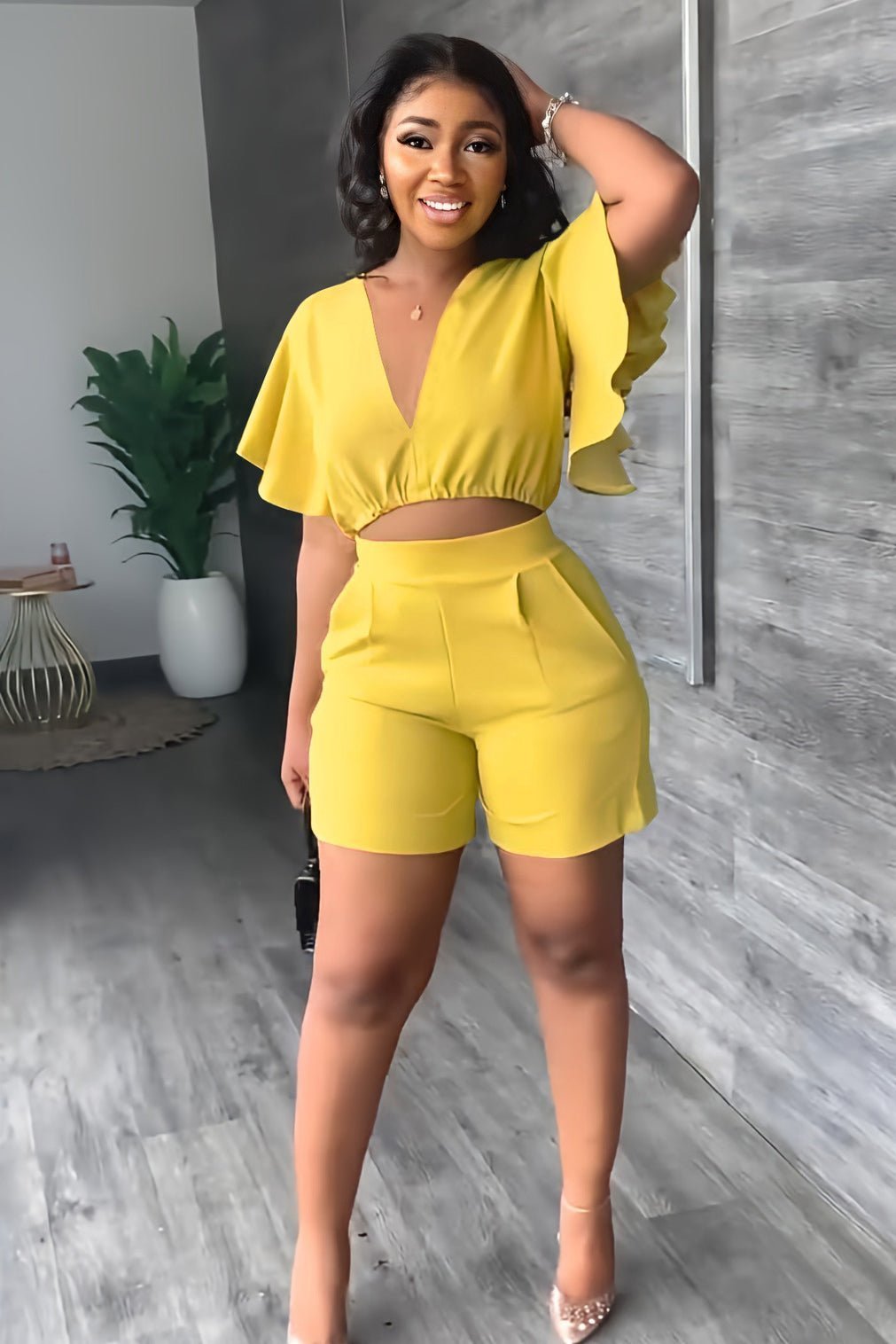 V Neck Ruffled Casual Two Piece Shorts Set