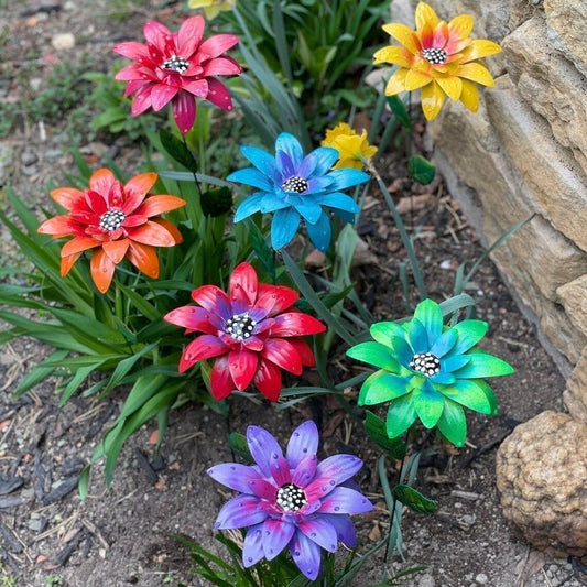 🌼Unleash the Beauty of Your Garden! Grab our Metal Flowers Garden Stakes at a Sizzling 49% OFF!🌼