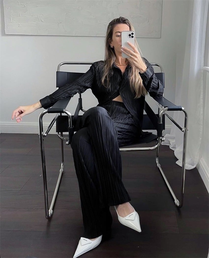 (Almost Sold Out) 2023 NEW Women's Elegant Pleated Two-Piece Set(Buy 2 Free Shipping)✨