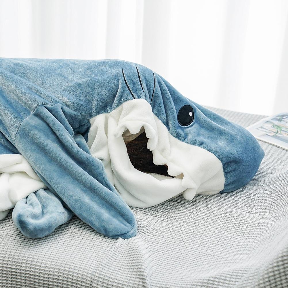 🔥SALE🔥 Shark Blanket Walking on the beach